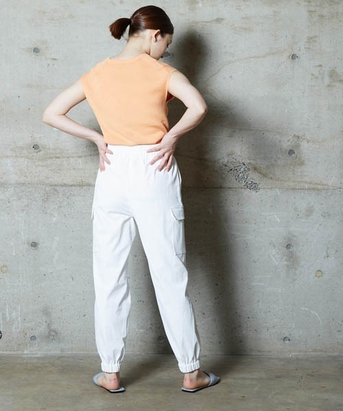 lautreamont BLEUBLANC（ロートレアモンブルーブラン）の「<lautreamont BLEUBLANC>リランチェツイルカーゴパンツ（その他パンツ・レディース・ホワイト/ブラック/カーキ・11号/9号/7号）」の19枚目の写真