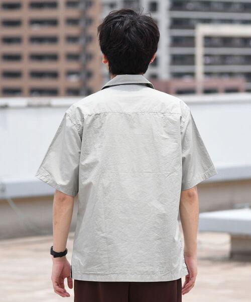 SHIPS(シップス)の「SHIPS: スーピマコットン タイプライター オープンカラーシャツ S/S(シャツ/ブラウス・メンズ・ベージュ/ホワイト/グレー/ネイビー・LARGE/MEDIUM/SMALL)」の5枚目の写真