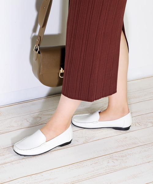 LUGG NAGG(ラグナグ)の「シンプルモカシンシューズ(モカシン/デッキシューズ・レディース・ブラック/ホワイト/ガンメタ・23.0cm/24.0cm/24.5cm/23.5cm)」の15枚目の写真