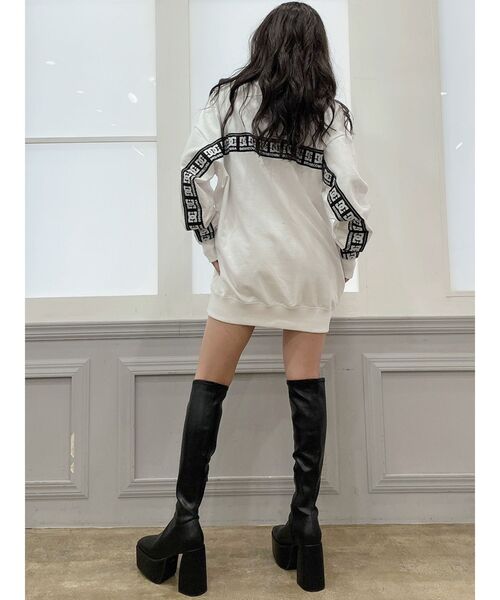 DC(ディーシー)の「DC×GYDA original design BACKLINE プルオーバー(Tシャツ/カットソー・レディース・オフホワイト/ブラック/ベージュ/カーキ・FREE)」の5枚目の写真