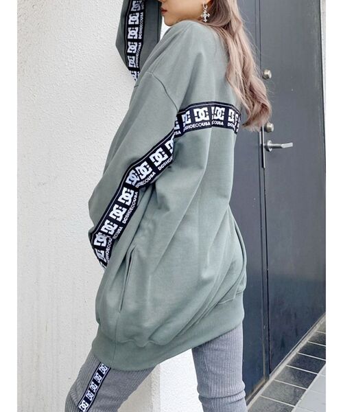 DC(ディーシー)の「DC×GYDA original design BACKLINE プルオーバー(Tシャツ/カットソー・レディース・オフホワイト/ブラック/ベージュ/カーキ・FREE)」の22枚目の写真