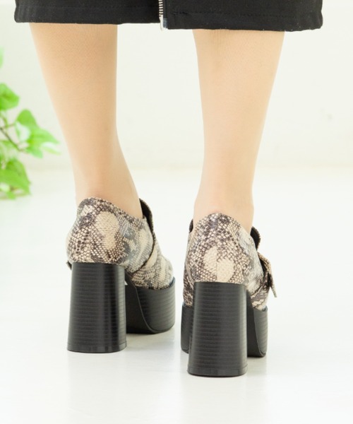 Noubel Voug Relax（ヌーベルヴォーグリラックス）の「厚底 チャンキーヒール ローファー（パンプス・レディース・パイソン/ブラック・S/3L/LL/M/L）」の7枚目の写真