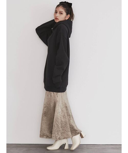 CALNAMUR(カルナムール)の「サテンマーメイドスカート(スカート・レディース・カーキ/ブルー・FREE)」の10枚目の写真