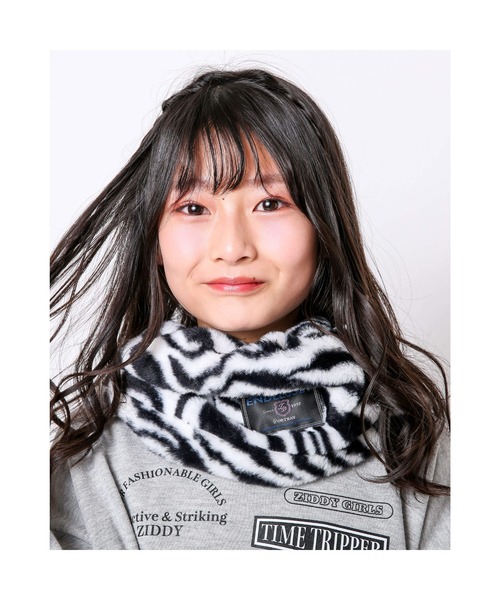 ZIDDY（ジディ）の「ZIDDY/ワンポイント柄ファースヌード（ストール/ショール・キッズ・パープル/ピンク/グレー系その他/ブラック系その他・ONESIZE）」の2枚目の写真