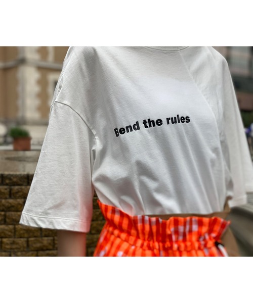 FLUMOR(フラマー)の「ワンポイントロゴデザインTee(Tシャツ/カットソー・レディース・ブラック/オフホワイト・38)」の9枚目の写真