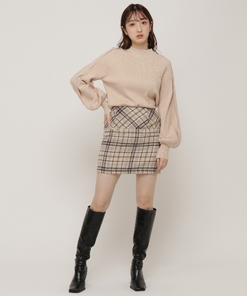 REDYAZEL（レディアゼル）の「バックリボンタートルネックニットプルオーバー（ニット/セーター・レディース・ブルー/ベージュ/ネイビー・FREE）」の10枚目の写真