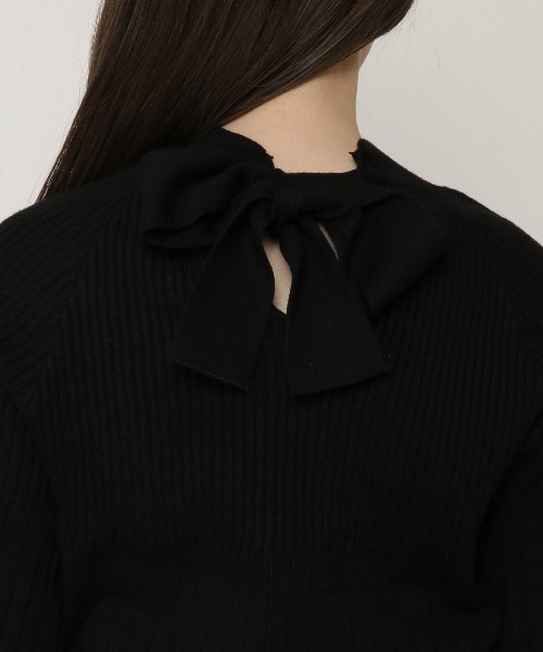 REDYAZEL（レディアゼル）の「バックリボンタートルネックニットプルオーバー（ニット/セーター・レディース・ブルー/ベージュ/ネイビー・FREE）」の20枚目の写真