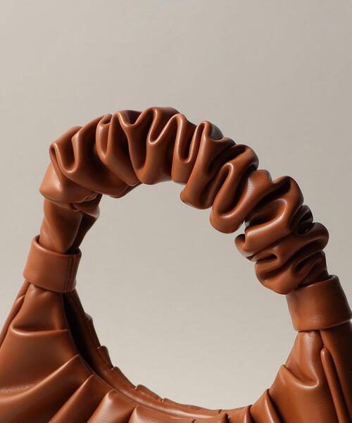 JW PEI（ジェイダブリューペイ）の「＜JW PEI（ジェイダブリューペイ）＞ Gabbi Bag（ハンドバッグ・レディース・ブラウン/オフホワイト/ケリー/ライラック/イエロー/オレンジ・FREE）」の9枚目の写真