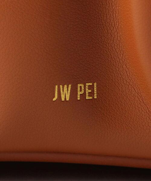 JW PEI（ジェイダブリューペイ）の「＜JW PEI（ジェイダブリューペイ）＞ Gabbi Bag（ハンドバッグ・レディース・ブラウン/オフホワイト/ケリー/ライラック/イエロー/オレンジ・FREE）」の14枚目の写真