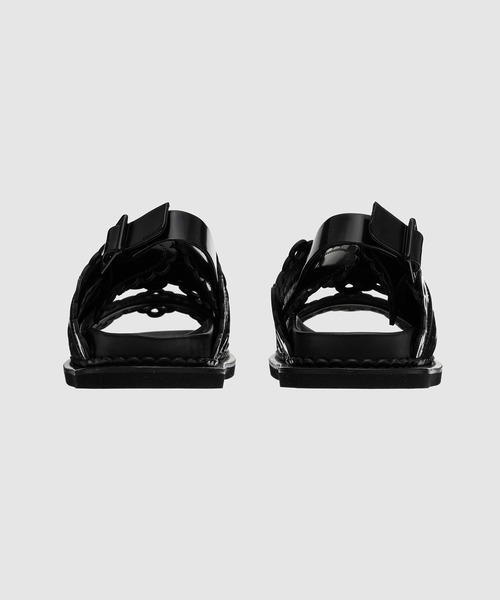 Simone Rocha（シモーネロシャ）の「15MM LASERCUT FRILL THICK STRAP SANDAL（サンダル・レディース・ブラック・38/36/37）」の4枚目の写真