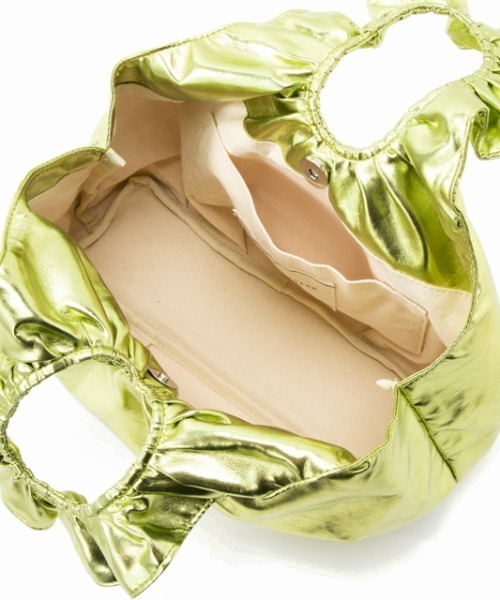 CONTROL FREAK / CTFK(コントロールフリーク)の「CONTROL FREAK(コントロールフリーク)メタリックフリルハンドルトート(ハンドバッグ・レディース・シルバー/グリーン/その他・FREE)」の16枚目の写真