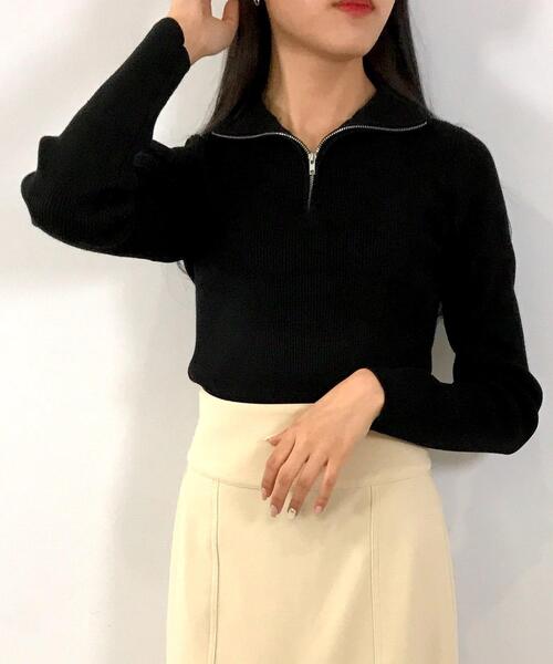 INGNI（イング）の「ハーフジップハイネックニット（ニット/セーター・レディース・ブラック/ベージュ/アイボリー・M）」の2枚目の写真