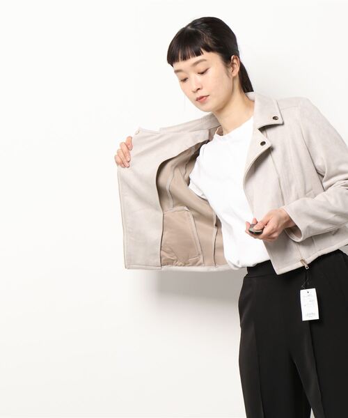 GeeRA（ジーラ）の「スエードポンチライダースジャケット（ライダースジャケット・レディース・ライトグレー/サンドグレー・MEDIUM/LARGE）」の7枚目の写真