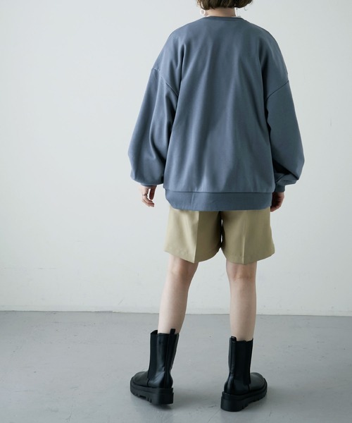 etoll.(エトル)の「裏毛カレッジロゴスウェット mtm(スウェット・レディース・オートミール/ブルー/ブラック・FREE)」の4枚目の写真