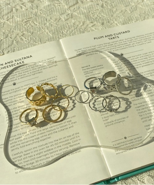 apres jour（アプレジュール）の「【apres jour×ARIAZ】６セットデザインリング（リング・レディース・シルバー/ゴールド・FREE）」の5枚目の写真