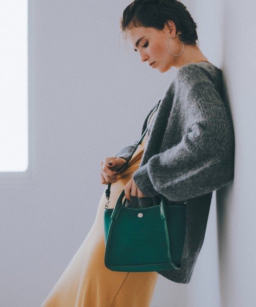 TOPKAPI（トプカピ）の「ネオプレン パイピング ミニ ショルダーバッグ（ショルダーバッグ・レディース・ベージュ/ブラック/マスタード/グレイッシュベージュ/グリーン・FREE）」の5枚目の写真