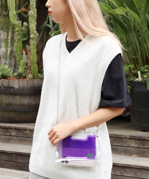 NaNa-NaNa（ナナナナ）の「nana-nana/ナナナナ A5/A6 (PVC) クリアハンドバッグ ショルダーバック 2WAY（ハンドバッグ・レディース・ブラック/パープル/グリーン・ONE SIZE）」の20枚目の写真