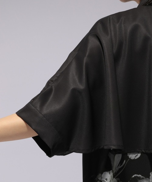 HARE（ハレ）の「サイドフラワーシャツ(HARE)（シャツ/ブラウス・レディース・ホワイト/ブラック・FREE）」の13枚目の写真