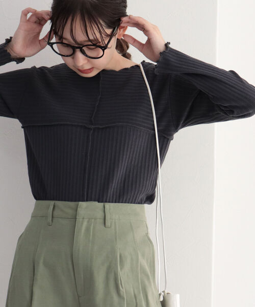 fredy emue（フレディエミュ）の「リブテレコ切り替えプルオーバーカットソー（Tシャツ/カットソー・レディース・チャコールグレー/ベージュ/オフホワイト・38）」の12枚目の写真