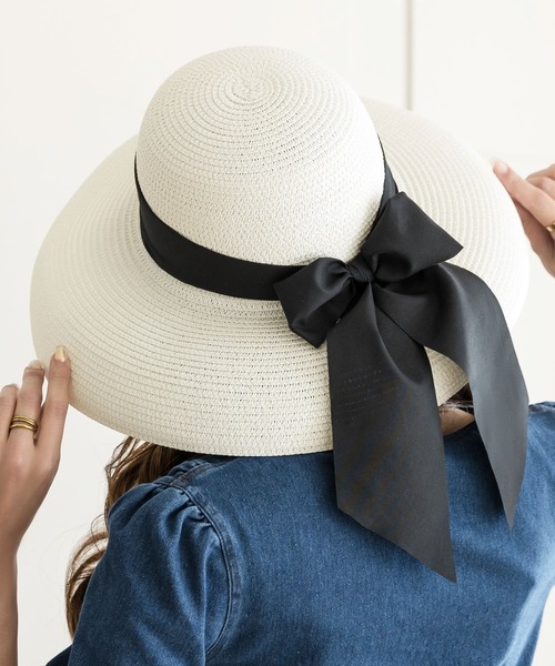 Julia Boutique(ジュリアブティック)の「リボン付きストローハット/22133(ハット・レディース・ホワイト/ブラック/ベージュ・ONE)」の2枚目の写真