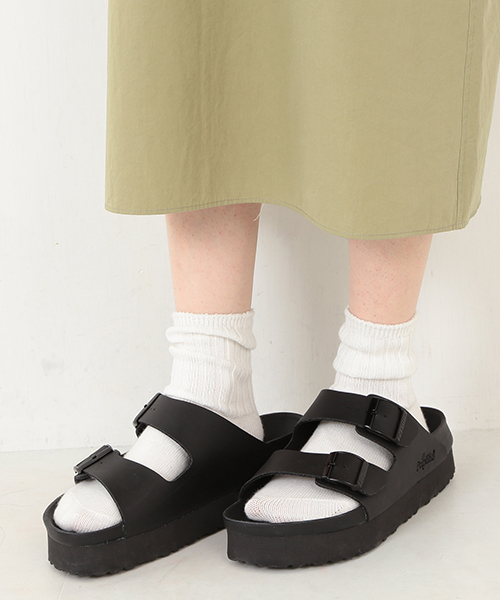 Ray BEAMS（レイビームス）の「RBS / Vネック コクーンロング ワンピース（ワンピース・レディース・オフホワイト/オリーブ・ONE SIZE）」の3枚目の写真