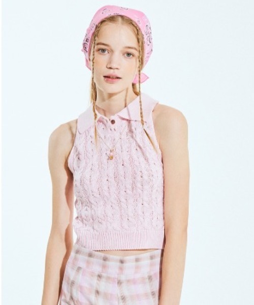 outxo（アウトエクソ）の「A'GEM/9 × .kom『OUTXO/アウトエクソ』クロップド丈 ノースリーブニットカットソー（ニット/セーター・レディース・ピンク・FREE）」の7枚目の写真