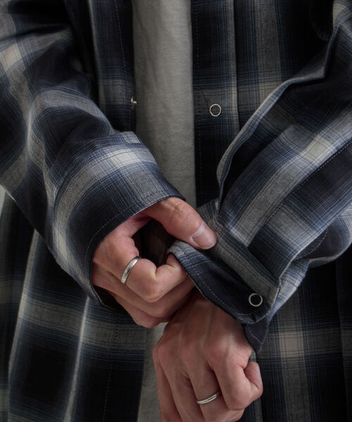 GLOSTER（グロスター）の「【GLOSTER/グロスター】オンブレチェック ウエスタンシャツ（シャツ/ブラウス・メンズ・ネイビー/レッド・M/L）」の11枚目の写真