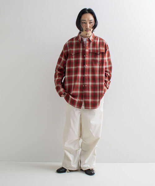 GLOSTER（グロスター）の「【GLOSTER/グロスター】オンブレチェック ウエスタンシャツ（シャツ/ブラウス・メンズ・ネイビー/レッド・M/L）」の16枚目の写真