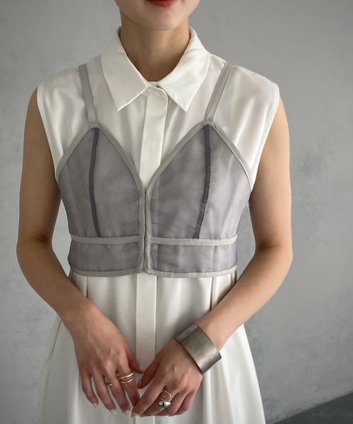 &g'aime(アンジェム)の「【&g’aime】シアービスチェ付きシャツワンピース/2piece(ワンピース・レディース・ホワイト/ブラック・FREE)」の13枚目の写真