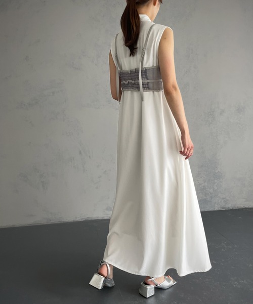 &g'aime(アンジェム)の「【&g’aime】シアービスチェ付きシャツワンピース/2piece(ワンピース・レディース・ホワイト/ブラック・FREE)」の11枚目の写真