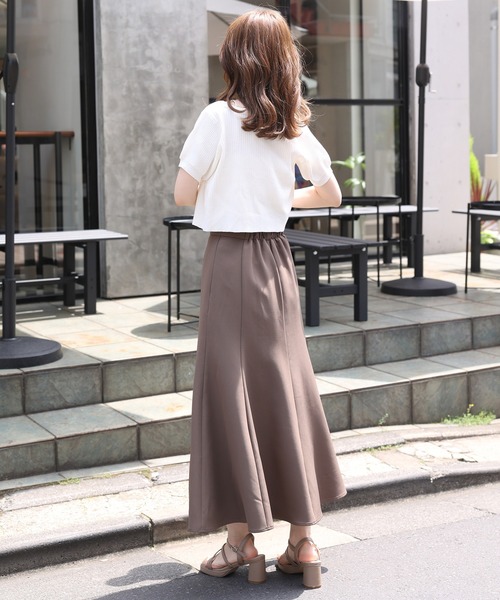 one after another NICE CLAUP（ワンアフターアナザーナイスクラップ）の「スタイルアップが叶う　フロントスリットマーメイドスカート（スカート・レディース・ブラック/ブラウン/チェック/アイボリー・SMALL/MEDIUM）」の21枚目の写真