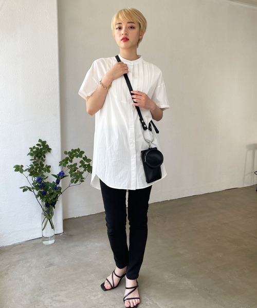 Shelly island(シェリーアイランド)の「ハーフスリーブタックシャツ(シャツ/ブラウス・レディース・ホワイト/ブラック・FREE)」の8枚目の写真