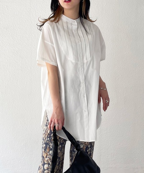 Shelly island(シェリーアイランド)の「ハーフスリーブタックシャツ(シャツ/ブラウス・レディース・ホワイト/ブラック・FREE)」の3枚目の写真