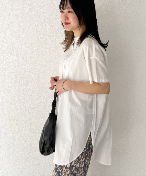 Shelly island(シェリーアイランド)の「ハーフスリーブタックシャツ(シャツ/ブラウス・レディース・ホワイト/ブラック・FREE)」の5枚目の写真