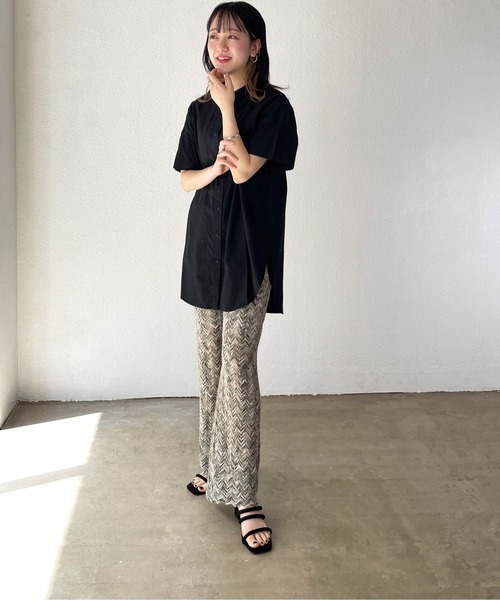 Shelly island(シェリーアイランド)の「ハーフスリーブタックシャツ(シャツ/ブラウス・レディース・ホワイト/ブラック・FREE)」の18枚目の写真