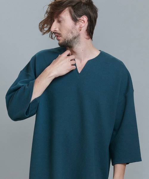 NO ID.(ノーアイディ)の「mlt3898-ハーフスリーブキーネックロングPO プルオーバー(Tシャツ/カットソー・メンズ・ブルーグリーン/ブラック/グレー/ホワイト・ONE SIZE)」の8枚目の写真