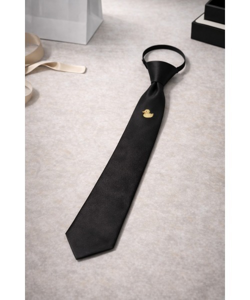 Sakka(サッカ)の「イージーフィット ナロータイ(ネクタイ・メンズ・ネイビー/グレー/ゴールド/ネイビー系2/ネイビー系3/ワイン/ブラック系その他2/ブラック系その他3/ブラック系その他4/ブラック系その他6/グレー系その他2/ブラック系/ブラック系1/ブラック系2/ブラック系3/ブラック系その他/ネイビー系/ワイン系/ワイン系1/ブラック系その他7/ブラック/レッド/ブルー/ホワイト/ピンク/イエロー・MEDIUM/FREE/M)」の7枚目の写真