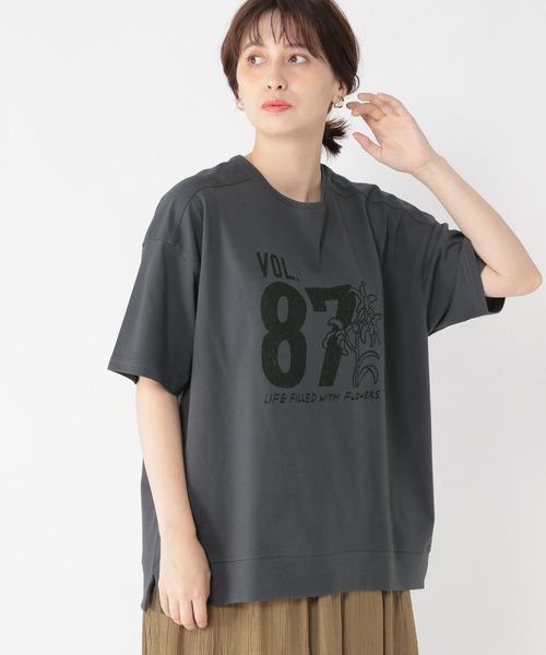 studio CLIP(スタディオクリップ)の「《イラストレーターkanakoさんコラボ》HibinokotoTシャツ(Tシャツ/カットソー・レディース・ホワイト/ブルー/スモーク・FREE)」の3枚目の写真