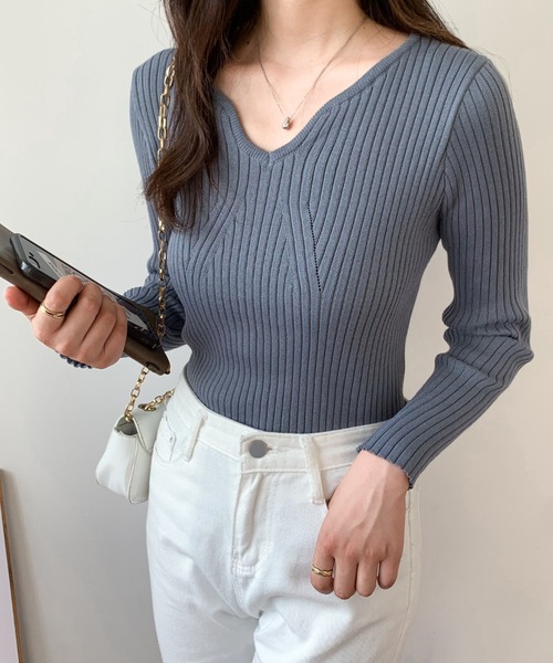 ABITOKYO（アビトーキョー）の「Vネックミドル丈リブニットプルオー（ニット/セーター・レディース・ブラック/ベージュ/イエロー/ブルーグレー/グレイッシュベージュ/ネイビー/チャコールグレー/スモークピンク・FREE）」の19枚目の写真