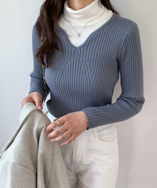 ABITOKYO（アビトーキョー）の「Vネックミドル丈リブニットプルオー（ニット/セーター・レディース・ブラック/ベージュ/イエロー/ブルーグレー/グレイッシュベージュ/ネイビー/チャコールグレー/スモークピンク・FREE）」の21枚目の写真