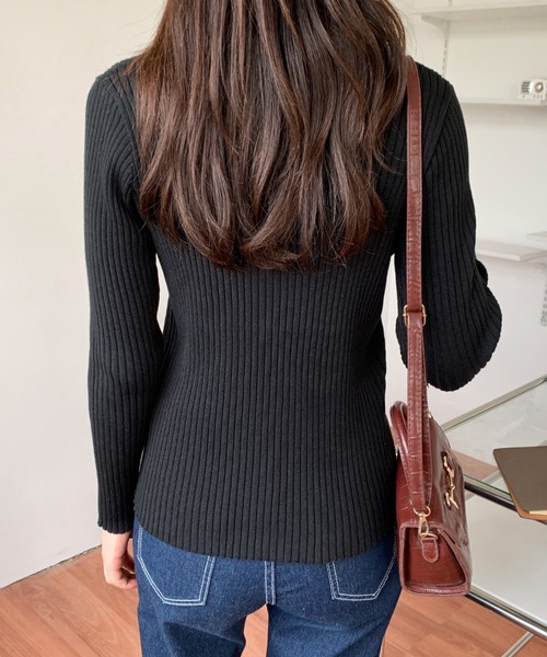 ABITOKYO（アビトーキョー）の「Vネックミドル丈リブニットプルオー（ニット/セーター・レディース・ブラック/ベージュ/イエロー/ブルーグレー/グレイッシュベージュ/ネイビー/チャコールグレー/スモークピンク・FREE）」の11枚目の写真