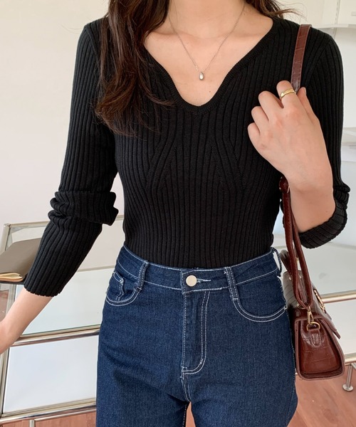 ABITOKYO（アビトーキョー）の「Vネックミドル丈リブニットプルオー（ニット/セーター・レディース・ブラック/ベージュ/イエロー/ブルーグレー/グレイッシュベージュ/ネイビー/チャコールグレー/スモークピンク・FREE）」の14枚目の写真