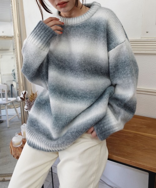 CORNERS(コーナーズ)の「グラデーションオーバーサイズニット(ニット/セーター・レディース・グレー/ピンク/グリーン/ベージュ/アイボリー/イエロー・FREE)」の16枚目の写真