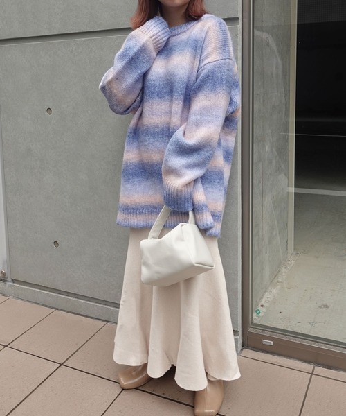 CORNERS(コーナーズ)の「グラデーションオーバーサイズニット(ニット/セーター・レディース・グレー/ピンク/グリーン/ベージュ/アイボリー/イエロー・FREE)」の8枚目の写真