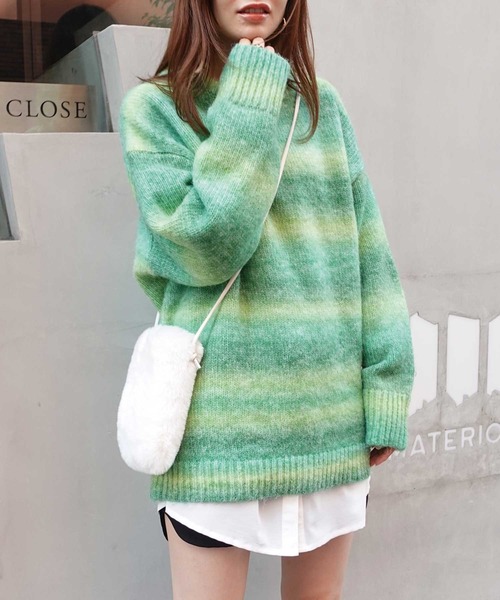 CORNERS(コーナーズ)の「グラデーションオーバーサイズニット(ニット/セーター・レディース・グレー/ピンク/グリーン/ベージュ/アイボリー/イエロー・FREE)」の22枚目の写真