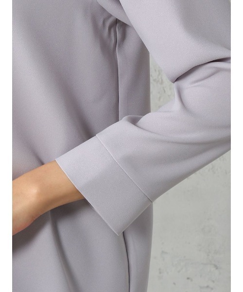 Perfect Suit FActory（パーフェクトスーツファクトリー）の「【お仕事OK/セットアップ可能】配色クルミ釦ブラウス　オレンジ/ライトグレー/ベージュ（シャツ/ブラウス・レディース・ライトグレー/ベージュ/オレンジ・M/L/S）」の19枚目の写真