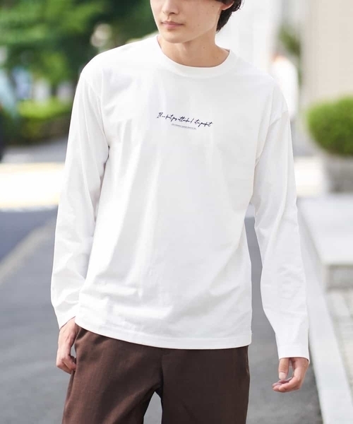 a.v.v(アーヴェヴェ)の「【S-XXL】ミニロゴセミワイドシルエットカットソー(Tシャツ/カットソー・メンズ・グリーン/ホワイト/ライトブルー・46/50/48/52/44)」の1枚目の写真