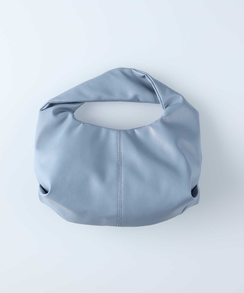 HONEYSUCKLE ROSE（ハニーサックルローズ）の「【HONEYSUCKLE ROSE】ＰＵねじりハンドルバッグ（ハンドバッグ・レディース・ブラック/ブルー・ONE SIZE）」の12枚目の写真