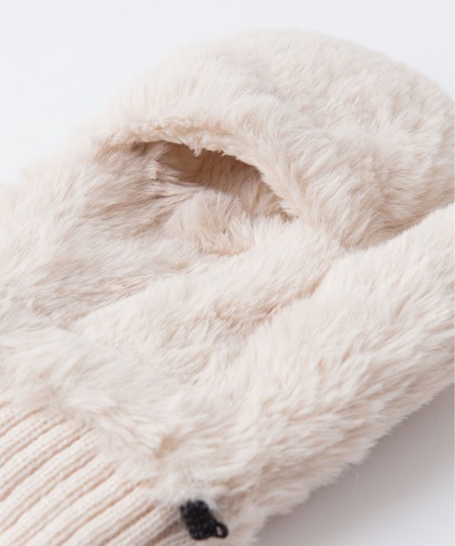 KANGOL（カンゴール）の「【KANGOL/カンゴール】取り外し可能ストラップ付 ミトングローブ　フェイクファー　手袋（手袋・レディース・ブラック/オレンジ/アイボリー/グレー・FREE）」の7枚目の写真