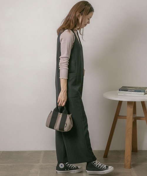URBAN RESEARCH Sonny Label（アーバンリサーチサニーレーベル）の「マシンウォッシャブルVネックサロペット（サロペット/オーバーオール・レディース・ブラック/グレー系その他・FREE）」の11枚目の写真